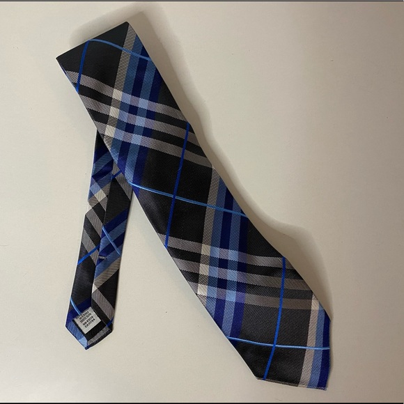 NWT Geoffrey Beene Pierre Plaid Tie - Picture 1 of 2